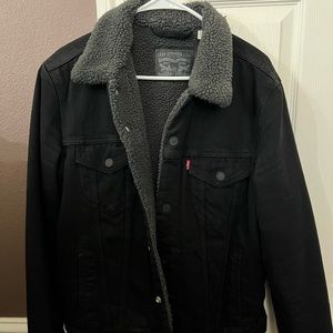 Sherpa black Levi jacket medium